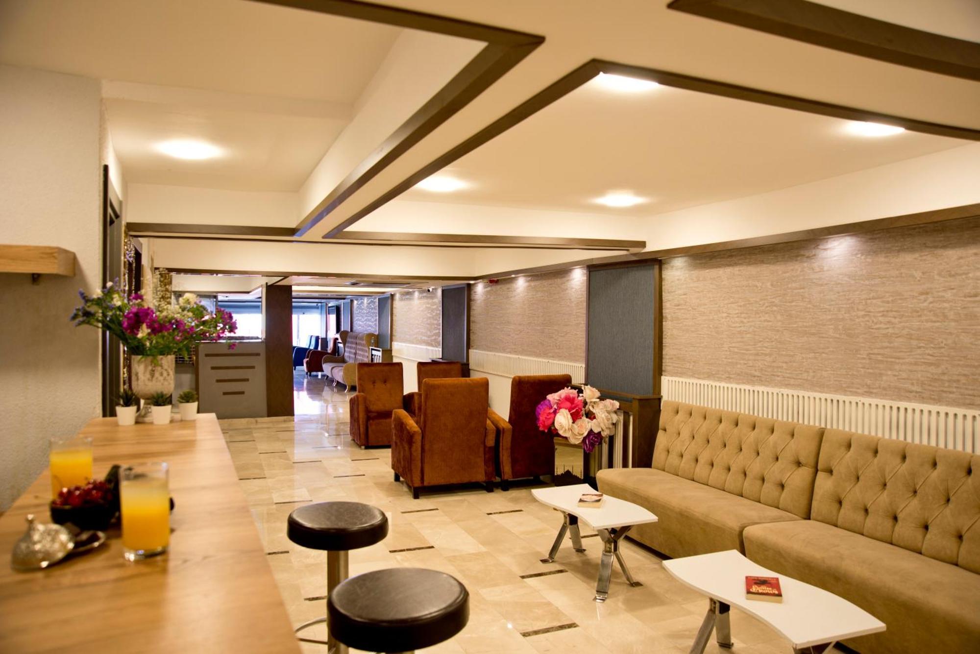 Royce Hotel Istanboel Buitenkant foto